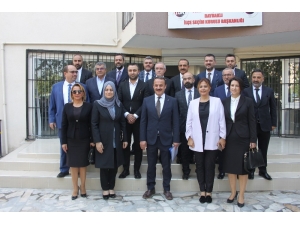 Ak Parti İzmir’de Yeni Yönetim Göreve Başladı