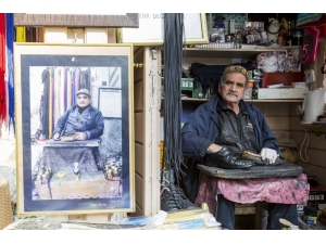 Eyüpsultan’ın Yarım Asırlık Ayakkabı Boyacısı Muammer Yalçın: "Yılın 365 Günü Çalışıyorum"