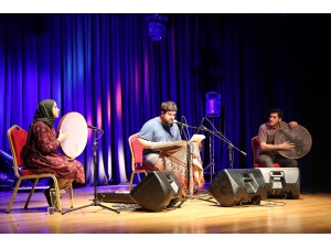 Unutulan Çalgı ’Santur’la İlahiler