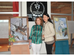 Öğretmenlerden Resim Sergisi