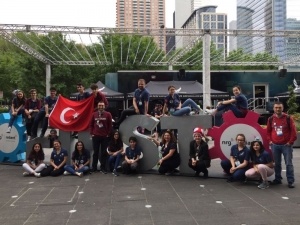 Altı Haftada Robot Üretip, Abd’de Ödül Kazandılar