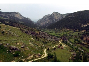 Eğrigöz Kalesi Ve İkitaş Kanyonu Turizme Kazandırılmayı Bekliyor