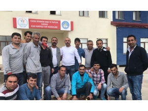 Kadroya Geçen Kyk İşçileri Kurban Keserek Kuran Kursu’na Bağışladı