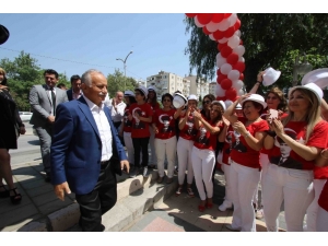 Bayraklı’da Resim Sergisi