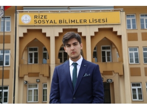 Okul Sıralarından Meclis Koltuğuna Talip Oldu