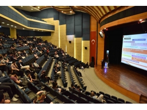 Saü’de ‘Çağımızda Yönetici Olmak’ Konulu Konferans Düzenlendi