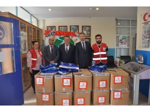 İhtiyaç Sahiplerini Sevindiren Bağış