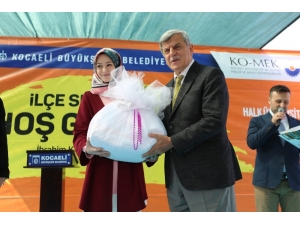 Ko-mek İlçe Sergileri, Karamürsel’de Devam Etti