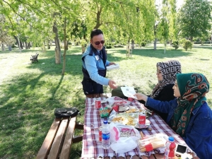 Zabıta Ve Öğrencilerden Çevre Duyarlılığı