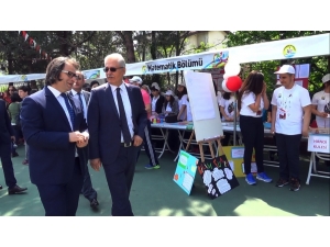 Cumhuriyet Ortaokulu Tübitak 4006 Bilim Fuarı 110 Projeyle Açıldı