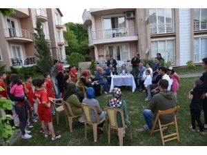 Başkan Ayaz, Vatandaşlar İle Bir Araya Gelmeye Devam Ediyor