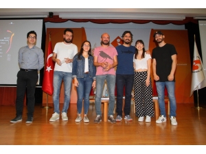 Mizah, Gençlerle Buluştu