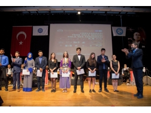 Lise Öğrencilerinden Halk Müziği Ziyafeti