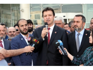 Saadet Partisinde İlk 2 Saatte 30 Bin İmza Toplandı