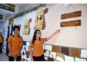 Okul Koridoruna "Kültür Sokağı"