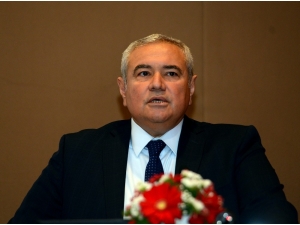 Aks’de Başkan Yeniden Davut Çetin