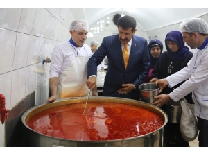 Ekinci Aşevinde Vatandaşlarla Bir Araya Geldi