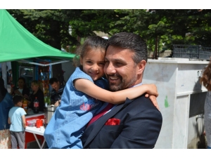 Başkan Yüzügüllü, Çocukların Mezuniyet Heyecanına Ortak Oldu