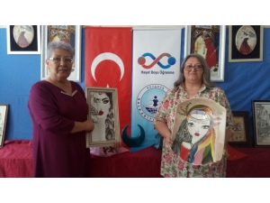 Kursiyerlerden Çini Sergisi