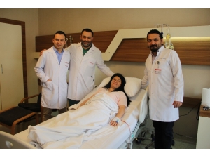 Annesini Ve Teyzesini Kanserden Kaybetti, Kendisi Gen Testi Sayesinde Kurtuldu