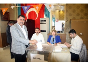 Ak Parti Kilis’te Temayül Yoklaması Yaptı