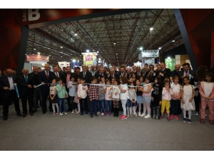 10. Kocaeli Kitap Fuarı Kapılarını Açtı