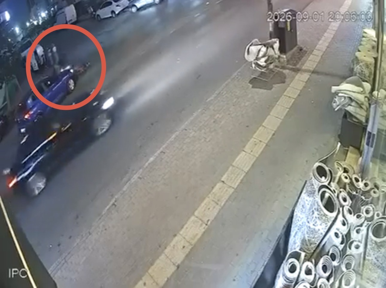 bursa-da-otomobil-ile-carpisan-motokurye-yaralandi