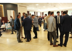 Ak Parti İstanbul Milletvekili Mustafa Şentop: "Tamamen Negatif Olmak Üzere Kurulmuş Bir Çalışma Olmaz"