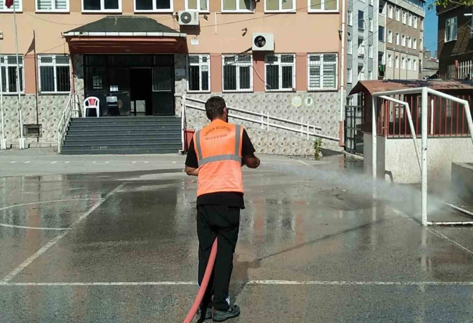 ilkadim-da-okullar-yeni-doneme-hazirlaniyor