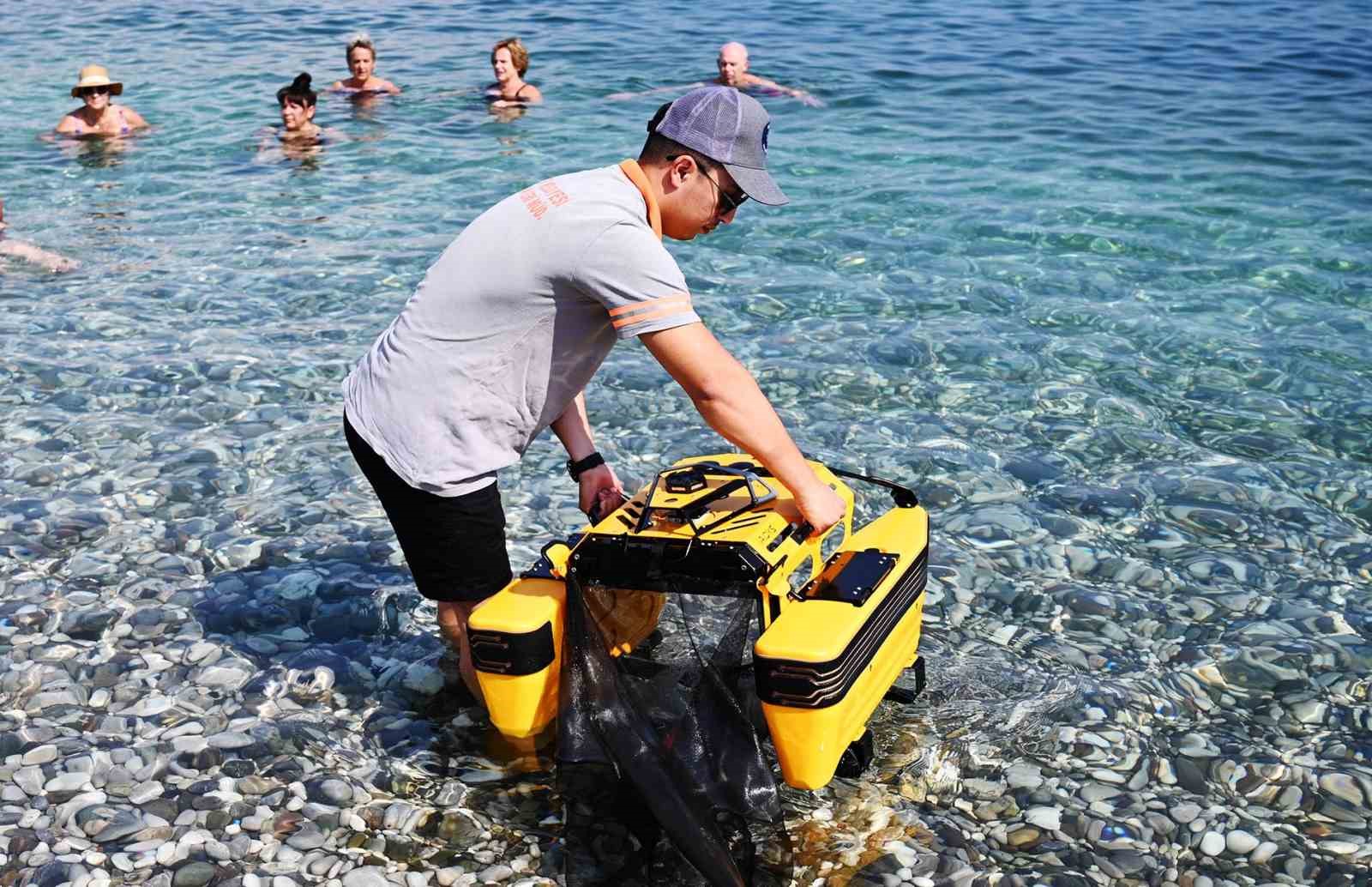 kemer-koylarinda-cop-kapar-ile-temizlik-calismalari-basladi