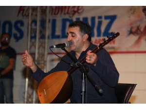 Erdal Erzincan, Türküleriyle Gönüllerde Taht Kurdu