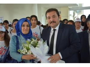 Misafir Öğrenciler Karşılandı