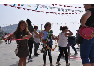 Kuşadası’nda Hıdrellez Coşkusu