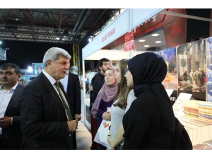 Başkan Karaosmanoğlu, “Kocaeli Kitap Fuarı, Avrupa’nın En Büyüğü Olmak İçin Çalışacak”