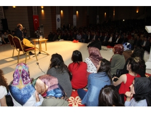 Anadolu’nun Mihenk Taşı Programında Neşet Ertaş Anıldı