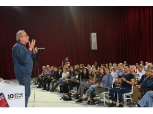 Ataol Behramoğlu, Kitap Fuarı’na Şiirleriyle Damga Vurdu