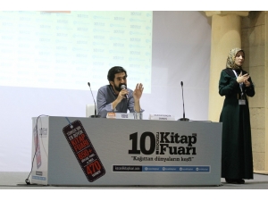 Gazeteci-yazar Serdar Tuncer, Hayranları İle Kcoaeli Kitap Fuarı’nda Buluştu