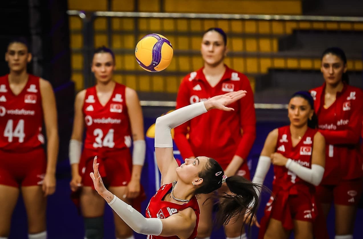 a-milli-kadin-voleybol-takimi-milletler-ligi-nin-2-haftasinda-ankara-da-parkeye-cikacak