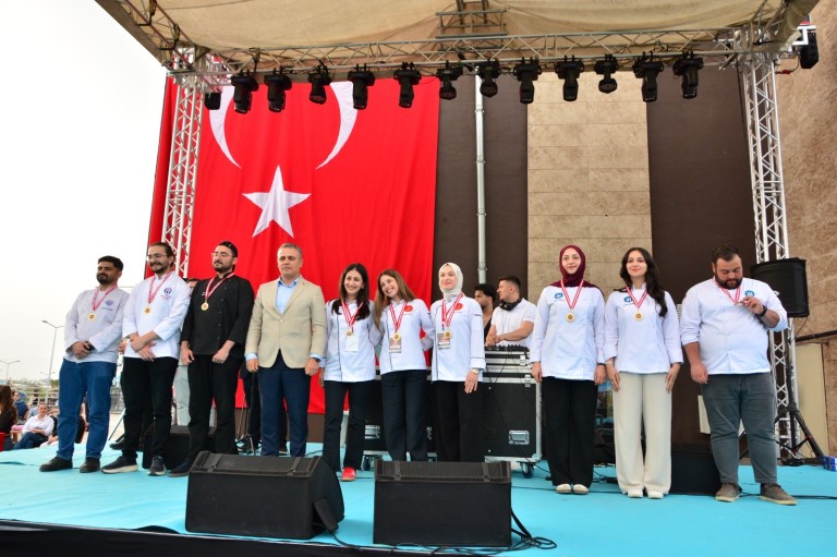 mtu-de-turk-mutfaginin-kusaklari-bulusturan-lezzetleri-yaristi