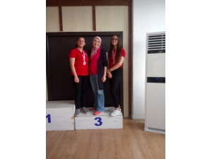 Dart Şampiyonasında Üçüncü Oldular