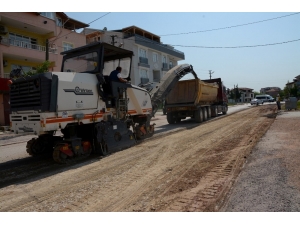 Kartepe’de Asfalt Çalışmaları Hız Kazandı