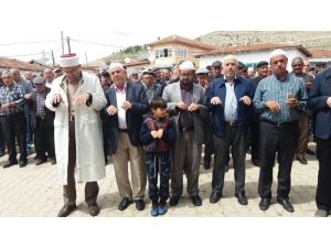 Büğdüz’de Yağmur Ve Şükür Duası