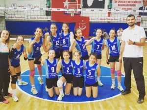 İdman Yurdu Midi Kızlar Takımı Türkiye Şampiyonasında