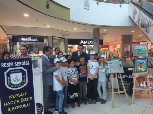 Kepsutlu Öğrenciler Balıkesir’de Resim Sergisi Açtı