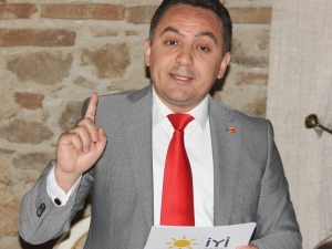 Eryılmaz, Milletvekili Aday Adaylığını Duyurdu