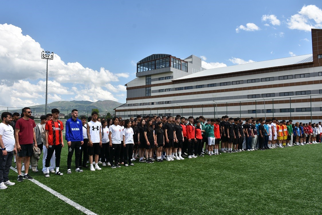 sokaklar-bizim-futbol-turnuvasi-basladi