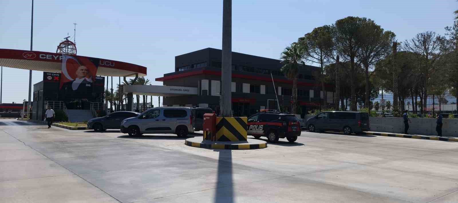 mersin-tasucu-limani-kazazedeler-icin-teyakkuzda