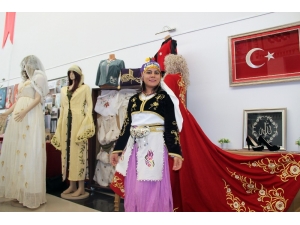 El Emeği, Göz Nuru Eserler Sergilendi