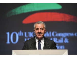 Bakan Arslan: "Türkiye’de 40 Milyon Kişiyi Yht İle Taşıdık"