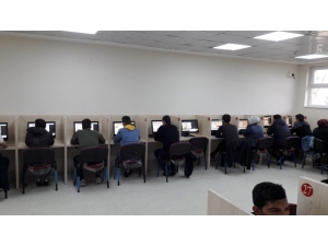 Yalova’da "E-sınav Merkezi" Açıldı